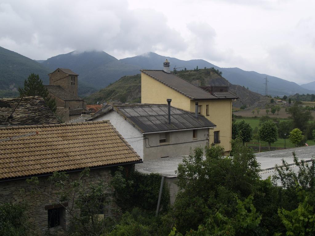 Albergue De Yebra Yebra de Basa Екстериор снимка