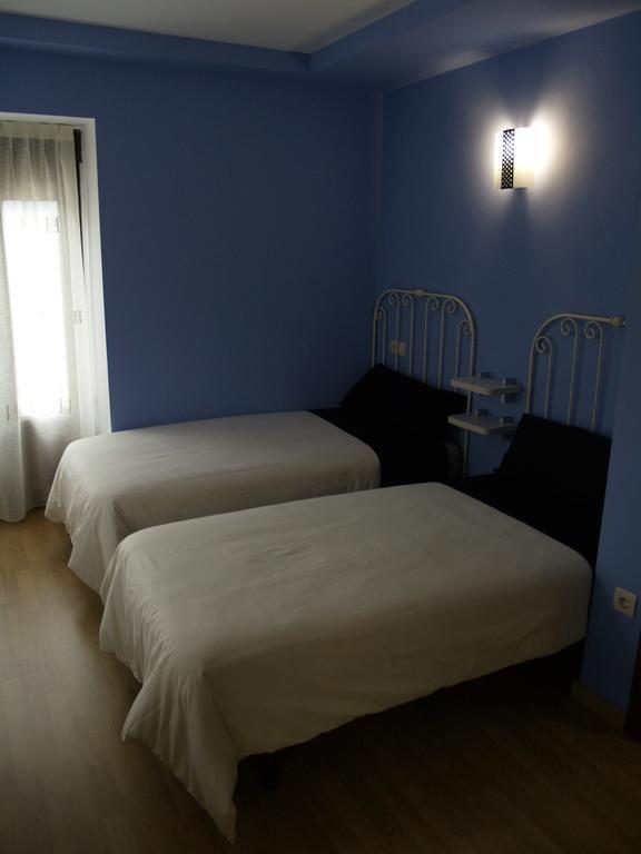 Albergue De Yebra Yebra de Basa Екстериор снимка