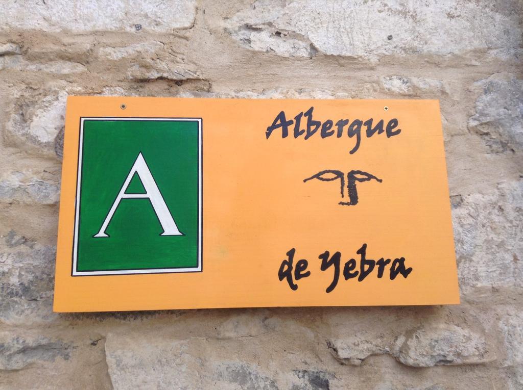 Albergue De Yebra Yebra de Basa Екстериор снимка