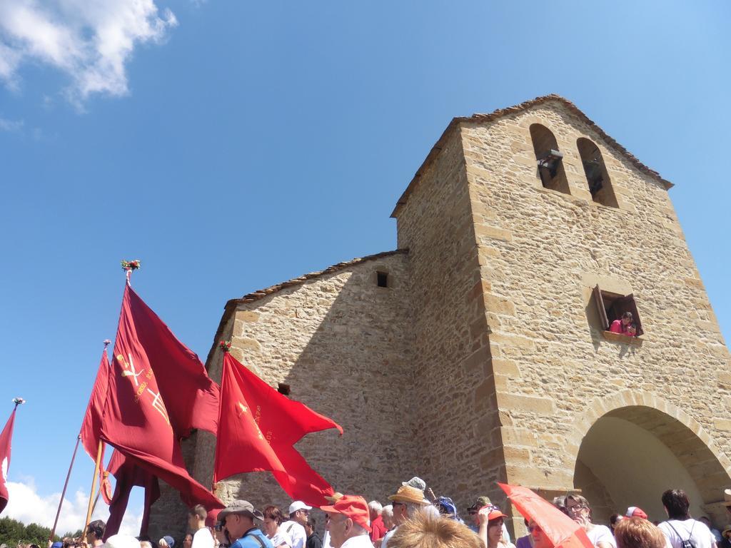 Albergue De Yebra Yebra de Basa Екстериор снимка